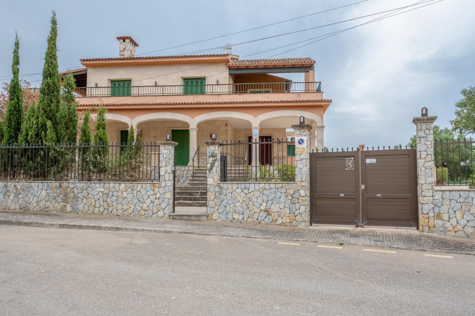 Exceptional Investment Opportunity in Cala Blava/ Bellavista – Villa with ETV License on 2,700 m² Plot