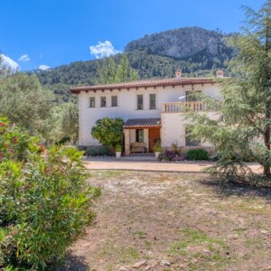 Exclusive Tramuntana View Villa in Prestigious Esporles