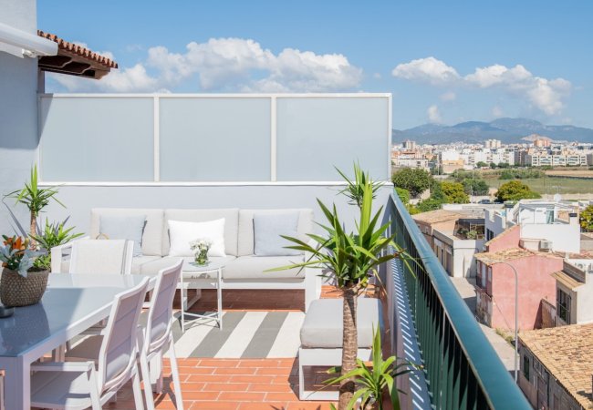 bright-penthouse-with-spacious-terrace-by-the-sea-for-sale-molinar.7_l