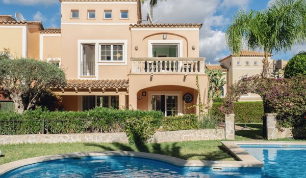 charming-home-in-a-gated-community-with-swimming-pool-for-sale-santa-ponsa.8_l