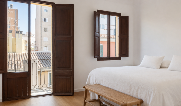 duplex-penthouse-full-of-character-with-two-terraces-in-santa-catalina-palma.5_l