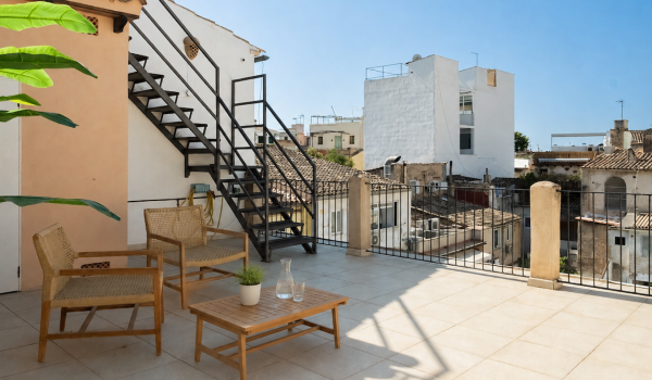duplex-penthouse-full-of-character-with-two-terraces-in-santa-catalina-palma.6_l