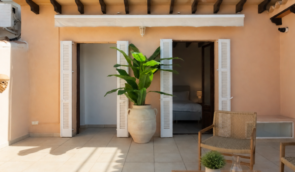 duplex-penthouse-full-of-character-with-two-terraces-in-santa-catalina-palma.9_l