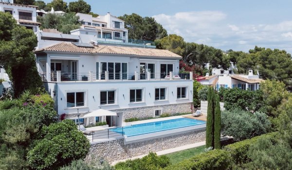 luxury-villa-with-sea-views-in-puerto-de-andratx.24_l