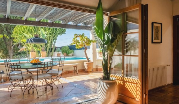 mediterrean-home-with-poo-garden-and-sea-view-in-genova-for-sale-palma.24_l