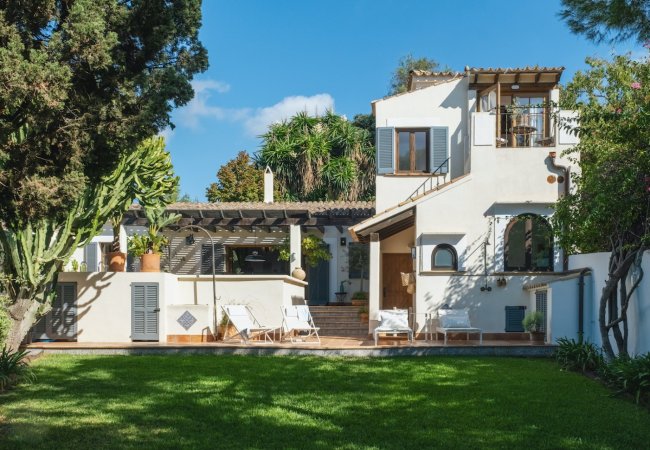 mediterrean-home-with-poo-garden-and-sea-view-in-genova-for-sale-palma.7_l