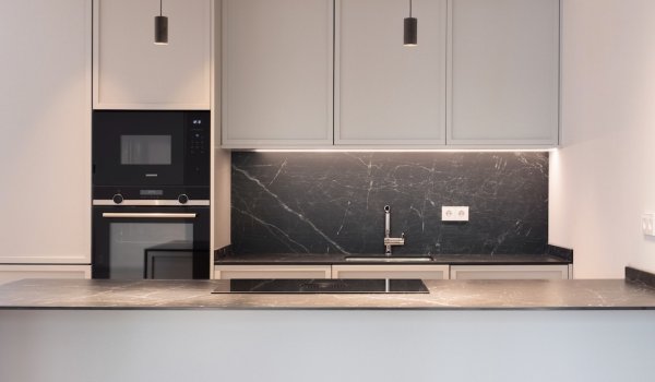 refined-palace-apartment-with-terrace-in-a-restored-historic-building.14_l