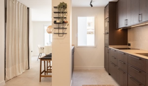 renovated-apartment-with-exeptional-large-terrace-near-the-sea-for-sale-palma.14_l