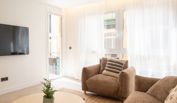 renovated-apartment-with-exeptional-large-terrace-near-the-sea-for-sale-palma.3_l