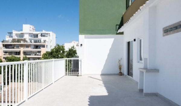 sun-filled-penthouse-with-spectacular-terrace-and-sea-view-for-sale-santa-catalina.14_l
